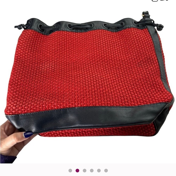 Bottega Veneta Raffia Bucket Bag Red / Black - Picture 2 of 6